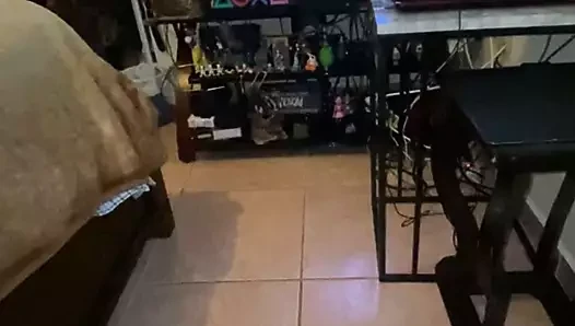 Isabella boşalıyor