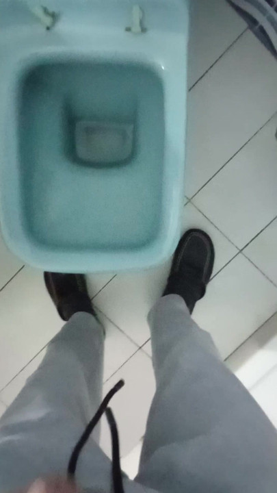 Pissing video