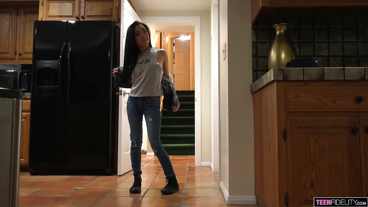 TEENFIDELITY Cutie Kiley Jay Gets Fucked Hard