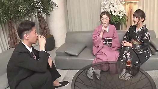Kimono Rion Ve Ryu Enami'de Büyüleyen Sınıf Arkadaşlarıyla Ters 3p Harem Buluşması