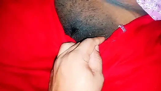 Schwägerin lutschte, ließ mich die milch aber nicht trinken.