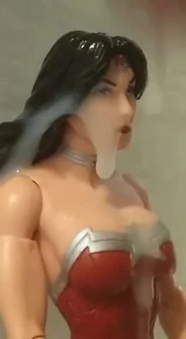 Figure bukkake Wonder woman 5