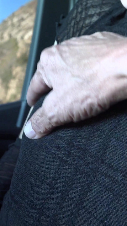 Amatorski model BTS samochodowej zabawy i wakacje i masywna gra wstępna w samochodzie rozgrzewając kutasa na później POV | Klip 1