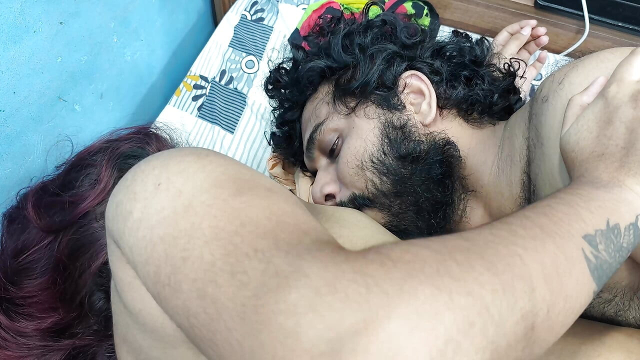 Urut kaki dengan menghisap buah dada