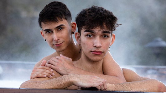 Twink kerels Kai Locks en Dylan Matthews hebben seks