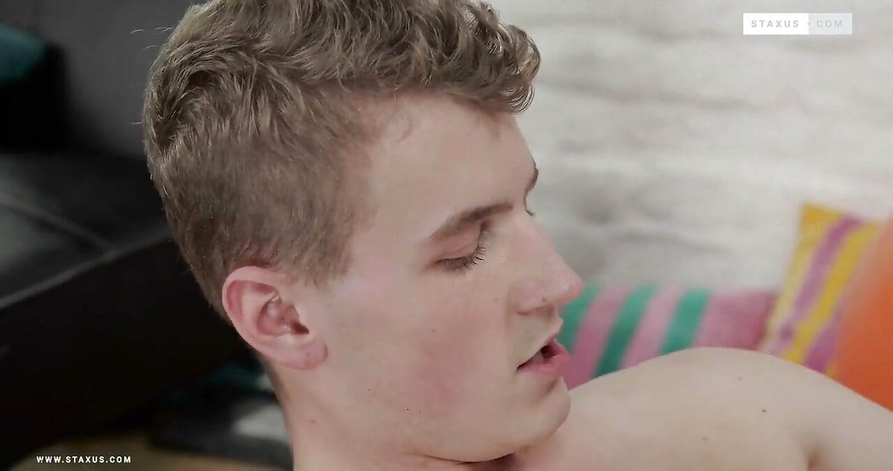 Staxus: amantes de academias em casa
