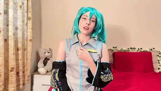 Miku vocaloid pixie azdırıyor - ateşli dildoyla kostüm flört ediyor ve anal seks