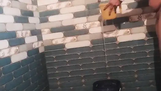 Indian desi bhabhi bathroom chan koreche