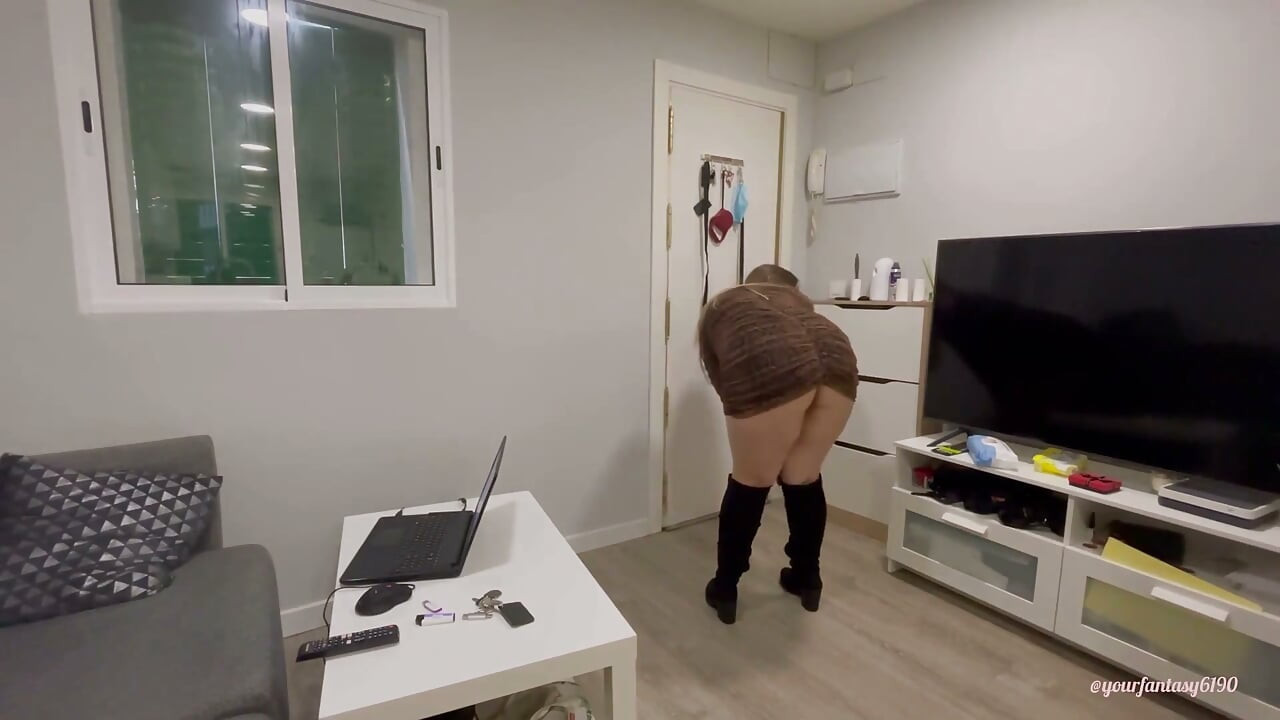 Farting in dress and high boots