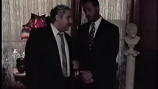 Рыжая красотка Хлоя Nicole наблюдала, как ее муж стал мишенью окончательного урегулирования