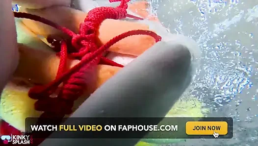 Bratty Lucy'nin ıslak cezası: ip, kıskaç ve erişte