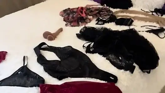 Seksi kıyafetlerle giyiniyor, amcık sikişi, büyük götlü orta yaşlı seksi kadınlar