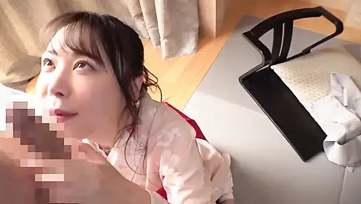 Saf beyaz ince vücut ve beyaz şeftali! Şehir merkezinde büyüyen yeni mezun ofis hanımı!