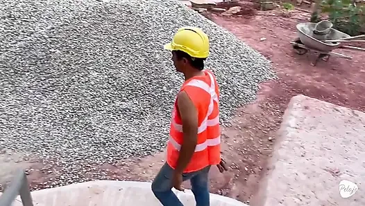 Woman Fucks the Worker Because Her Husband Went with His Friends