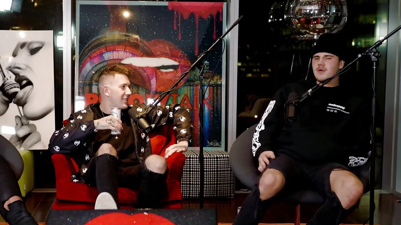 Brad Sousa Jake Paul'a d*ck'lerinin tadını soruyor!! (tana mongeau draması)
