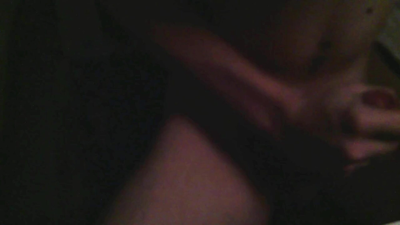 19歳の若者が楽しみでオナニー