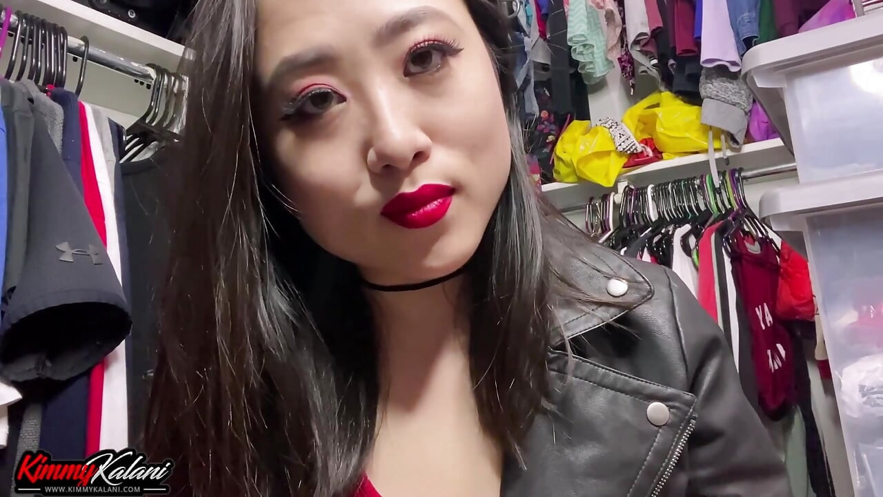 Asian Girl Wants to Fuck