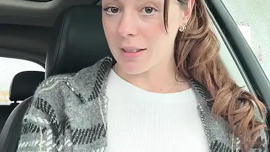 Ben benzinimi pompalarken çok yüksek sesle boşalmamaya çalışıyorum