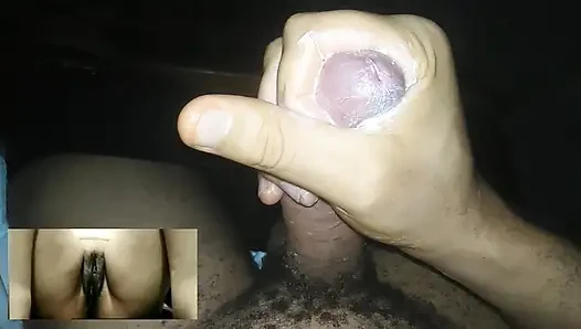 Video call masturbateing on in the bathroom with my girlfriend