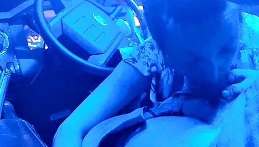 Минет в моем грузовике, сперма в рот