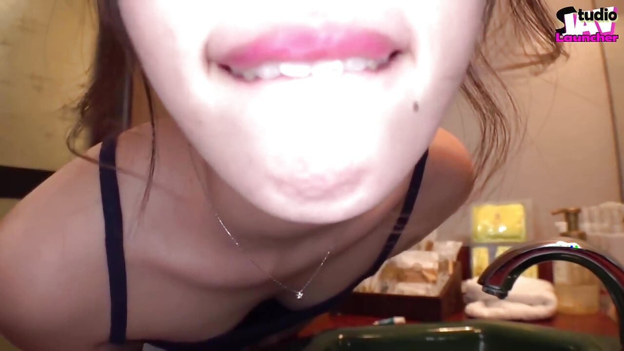 Anywhere Kiss-a Soft-lipped Beauty Turns the Whole Day Into Tongue Play Chapter-3