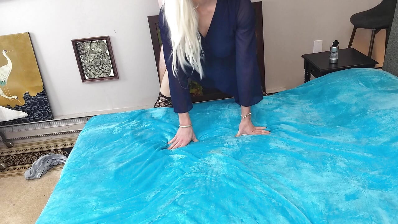 超级性感的金发异装女郎bailey Wilde被干 - 合集4