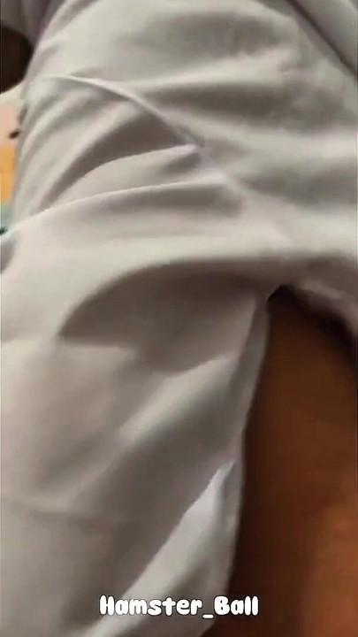 Spektakulärer moment von "POV: Ich wurde in seinem internat vom großen schwanz eines mitschülers gefickt, bis ich zum orgasmus kam"