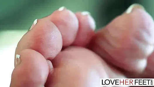 Joi Foot Tease With Brunette Chick Aubree Valentine