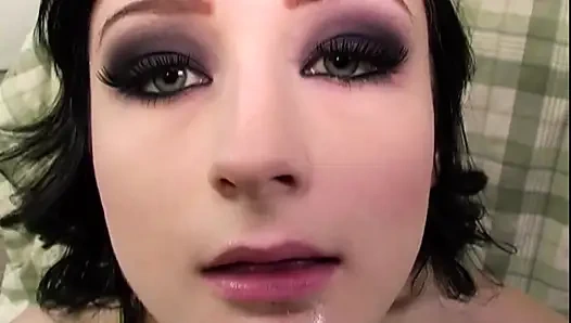 Mrpov Classic Violet Monroe