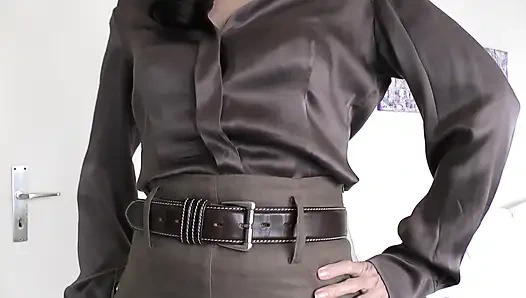 Exciting Belt Fitting with a Linen Skirt, Part 2, Lady Victoria Valente
