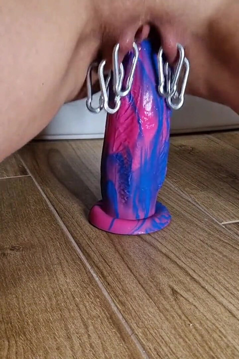 Carbines on Pierced Pussy Squirting with Bad Dragon