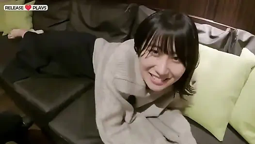 Üç ay boyunca, ideal kız arkadaşımın yaşayan döllenmesiyle çıkıyorum