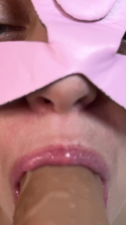 POV Gagging Deepthroat Blowjob Dildo Tæt På