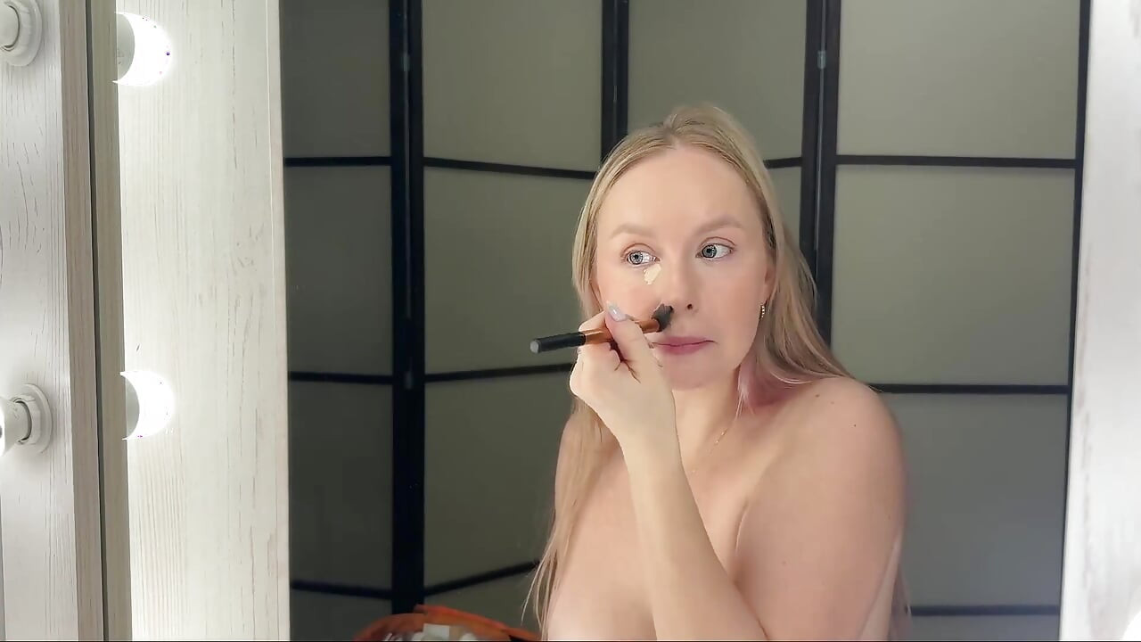 Russian Slut Teaches to Be Naughty