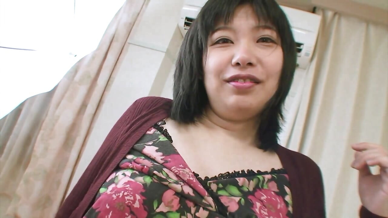 Amatööri japanilainen lutka tuskin nussittu