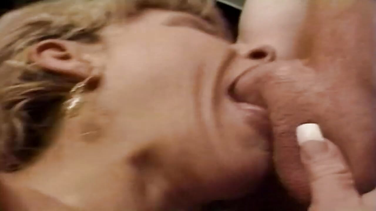 Leidenschaft verliert jede Kontrolle in einer hemmungslosen