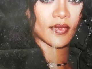 Rihanna vollgepisst
