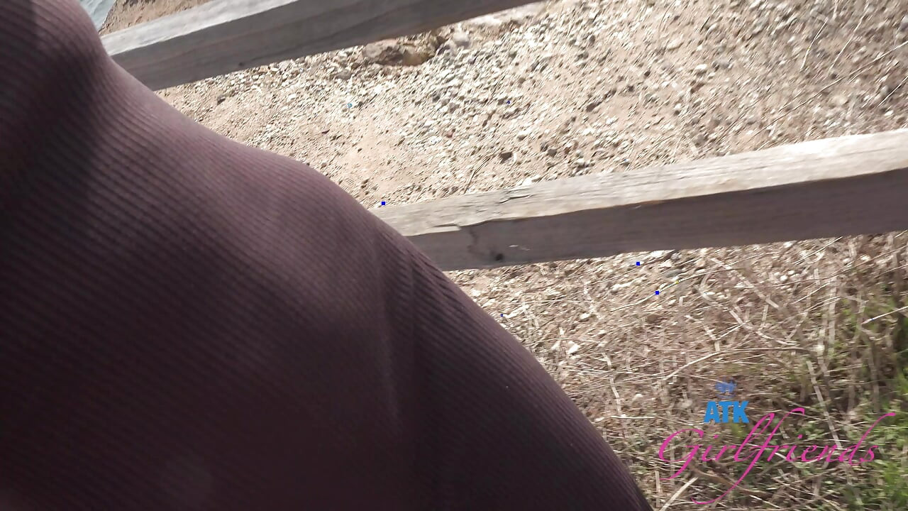 业余贝卡布莱尔假期 Bts 第一人称视角公共口交吮吸鸡巴喜欢每一寸