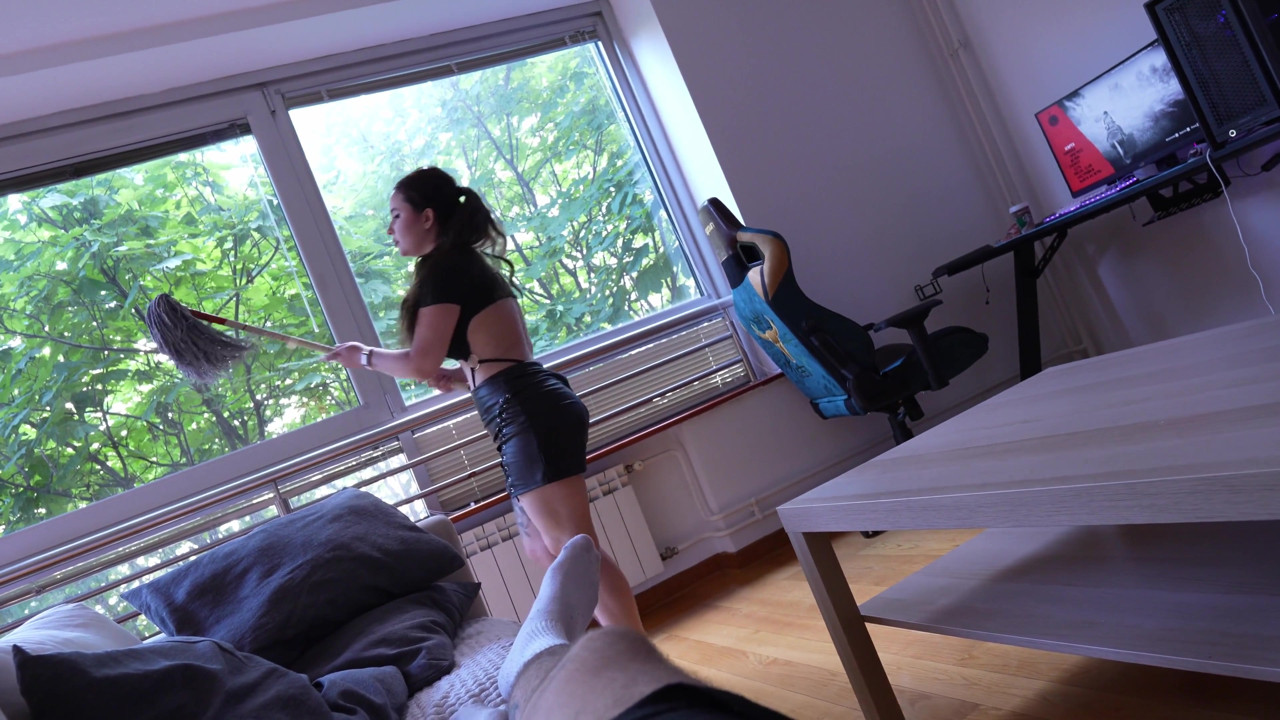 A Hot Dream with a Flexible Cleaning Lady