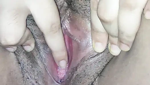 Es ist Fingerzeit .! 18-jährige bhabi fingert