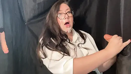 Vollbusige bBW, gloryhole-vorstellungsgespräch