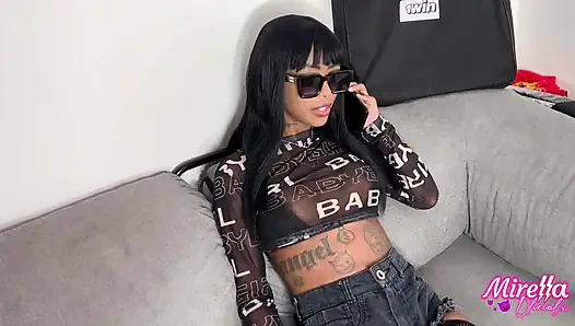 My Friend Doesn't Change Every Time He Comes to Visit Me Some