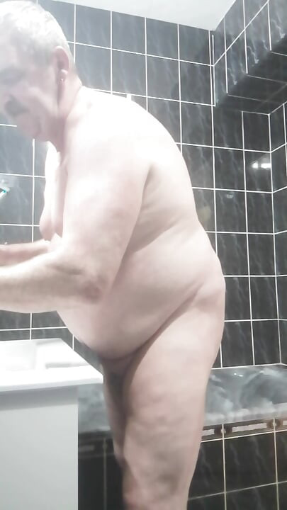 Na gradilištu koristim priliku da radim gol 2