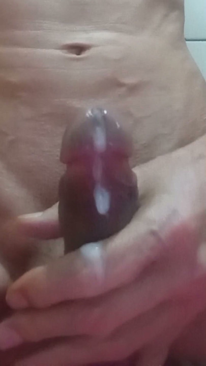 Your sweet and beautiful penis enjoying yummy. Come feel the real horniness and 😋