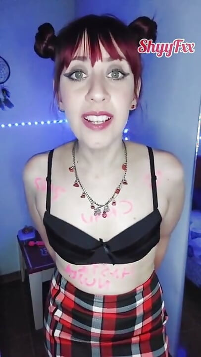 Shyfxx Colegiala Caliente Le Ruega a Su Crush Que La Desvirgue Antes De Terminar El Colegio P1 JOI