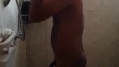 Str8 filming arab buddy in shower