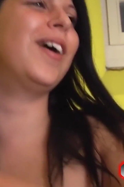 Rozhovor - Candy 18 - tak nadržená, hraju porno