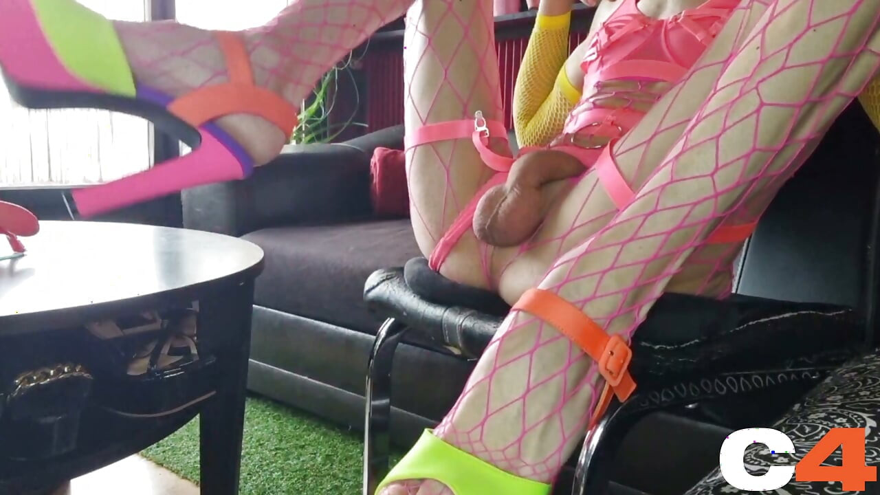 Colors Bimbofication Sissy in on the Basse Table.. cum 17:10 Vanessabitchx Parischiennetrvprod