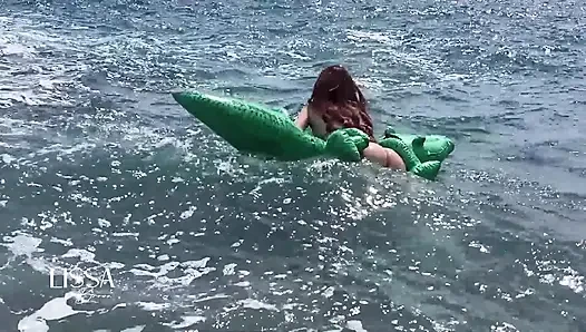 Vlog Lissa Brown Pergi Ke Pantai Nudist Untuk Syuting Video Kustom