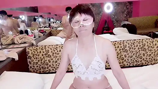 Mayu no61 minyon teşhiri, mayo seksi, beyaz göz orgazmı, meme ucu piercingi, fışkırtma, konvülsif orgazm